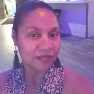 Meet your Posher, Deborah